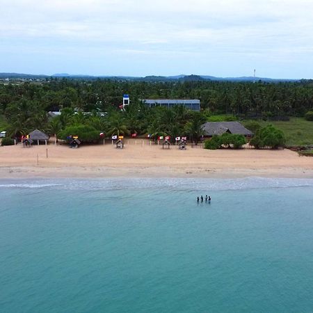 Nn Beach Resort & Spa ニラヴェリ エクステリア 写真